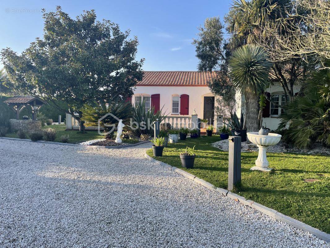 Maison à LE FENOUILLER