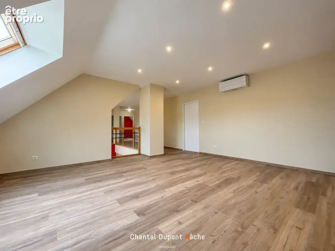 LUISANT - Maison neuve de 272 m2 avec 5 chambres et garage double ! - photo 15