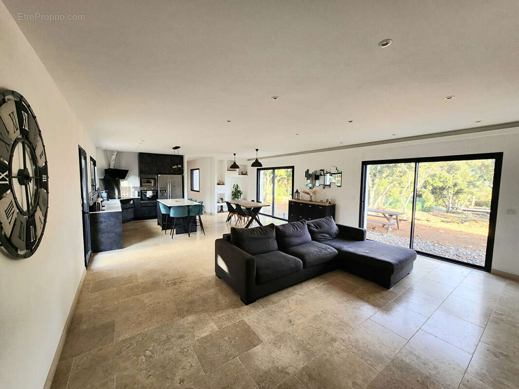 Maison à MONTFORT-SUR-ARGENS