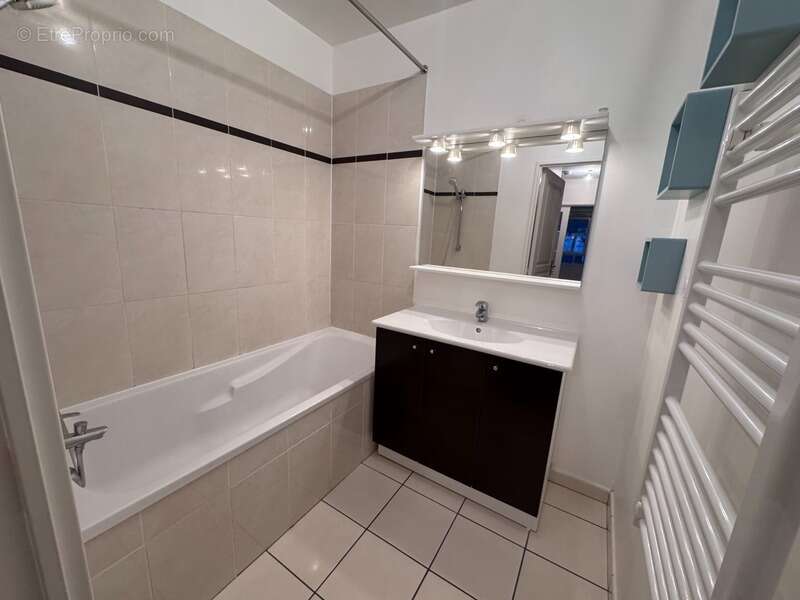 Appartement à SAINT-CYR-SUR-LOIRE