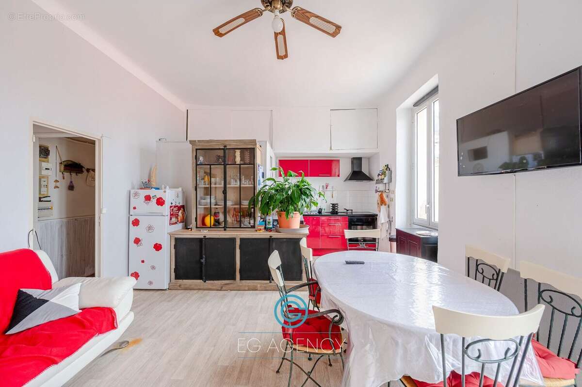 Appartement à MARSEILLE-8E