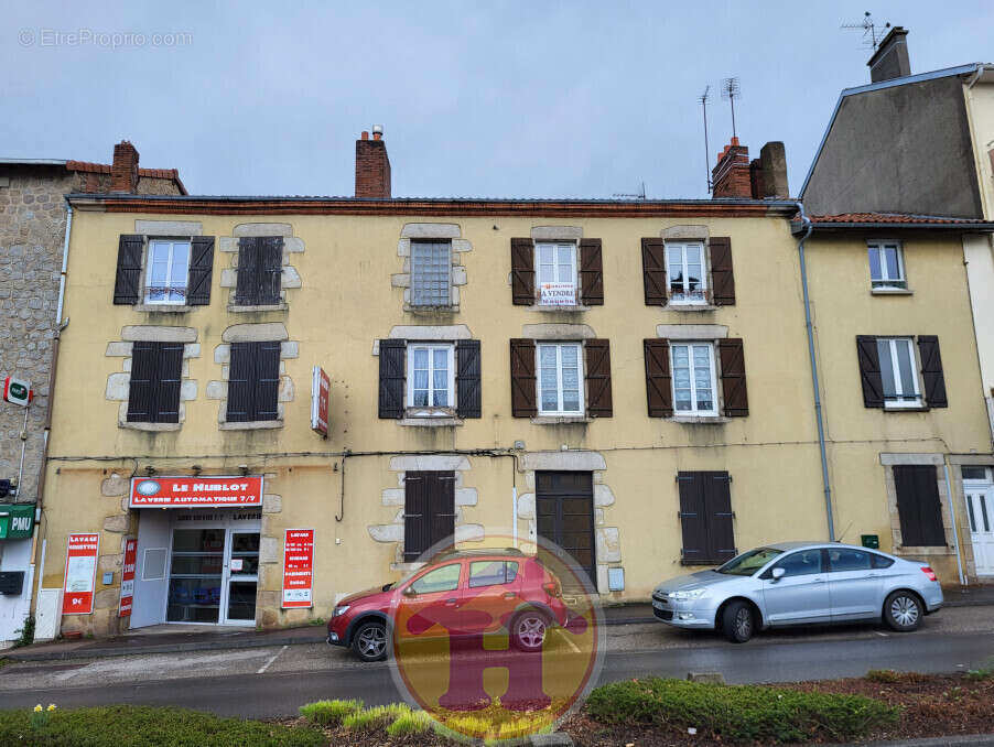 Appartement à SAINT-JUNIEN