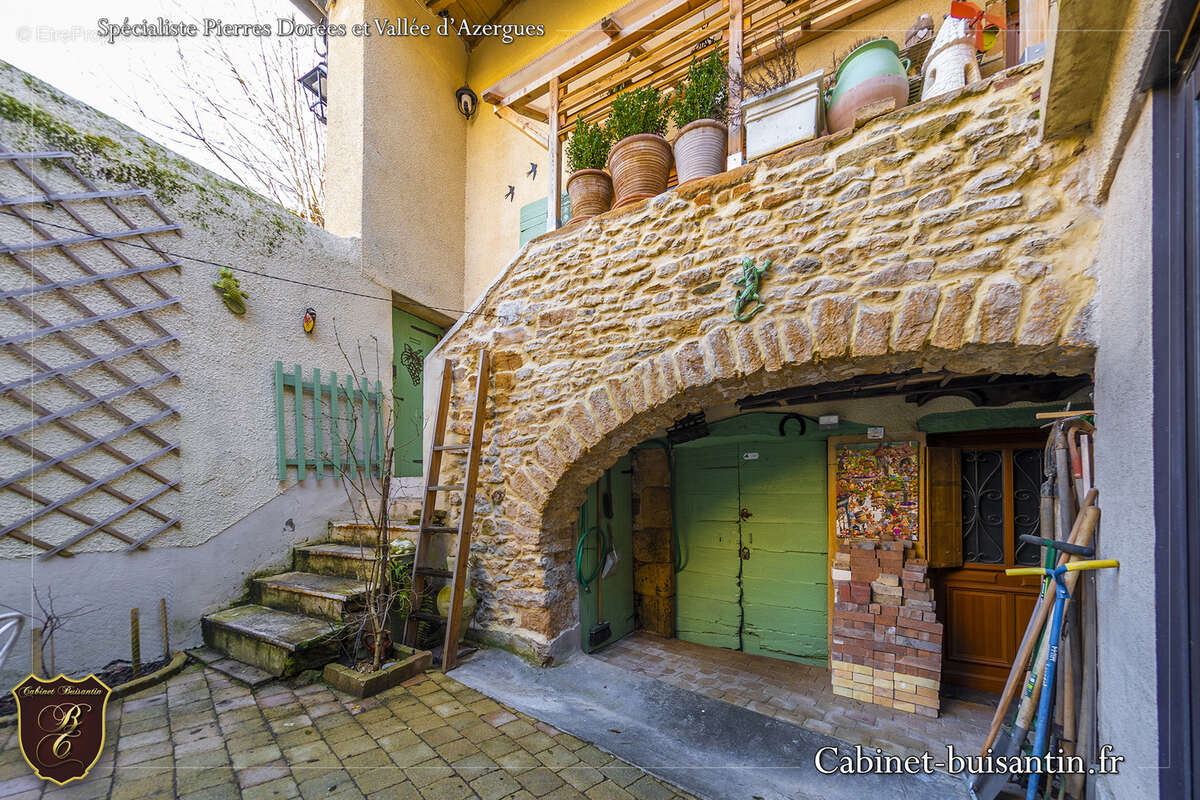 Maison à LE BOIS-D'OINGT