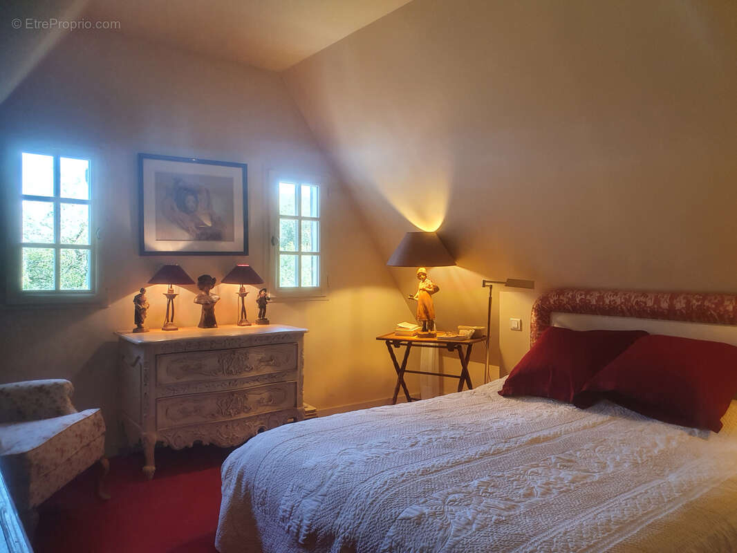 Maison à CORMEILLES