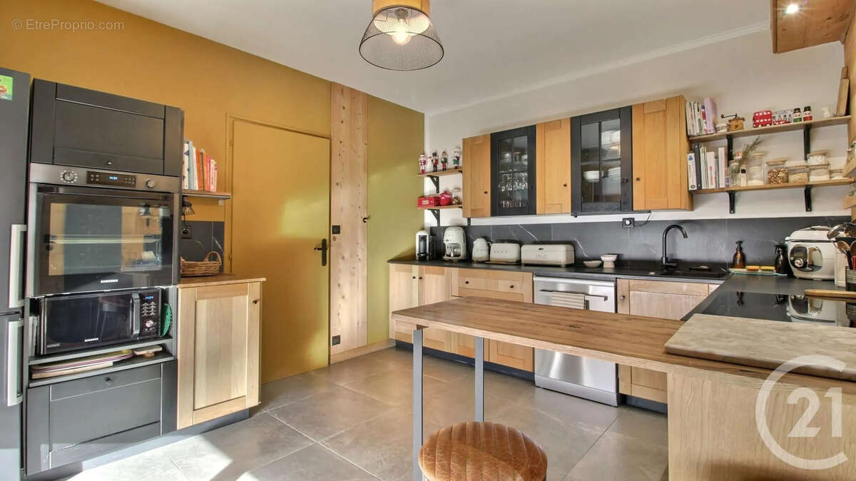 Maison à THOLLON-LES-MEMISES