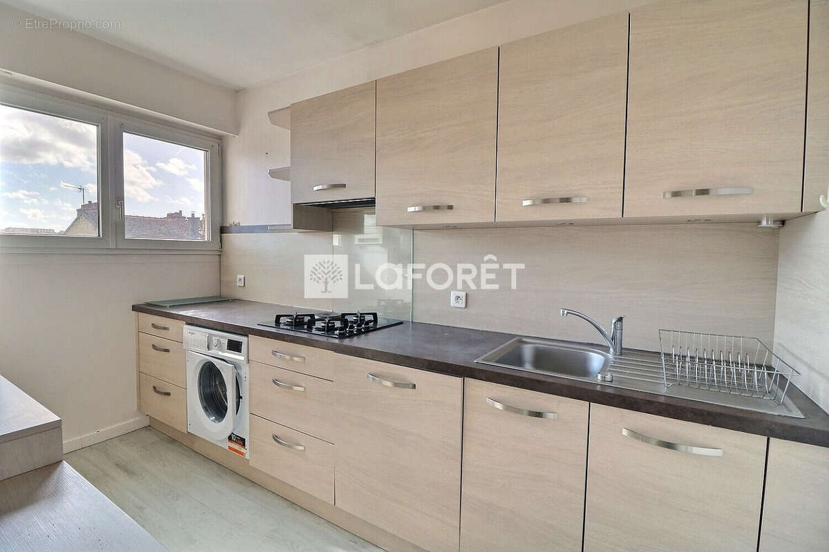 Appartement à RUEIL-MALMAISON