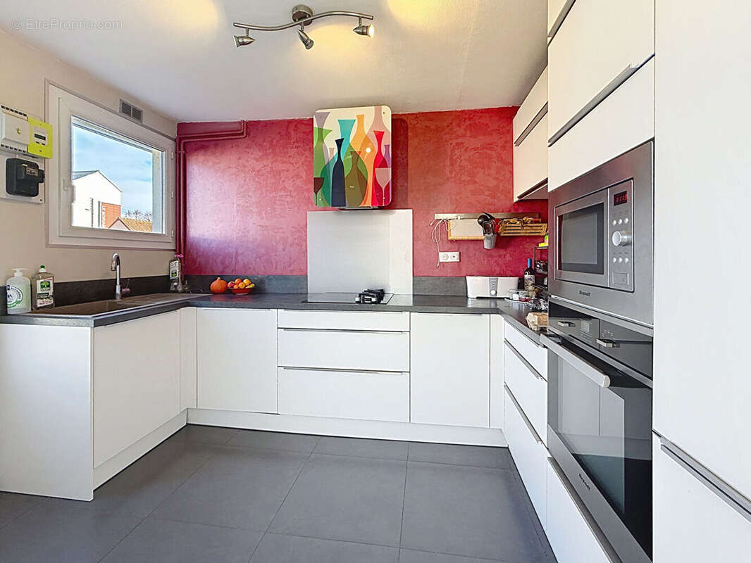 Maison à SAINT-ETIENNE-DU-ROUVRAY