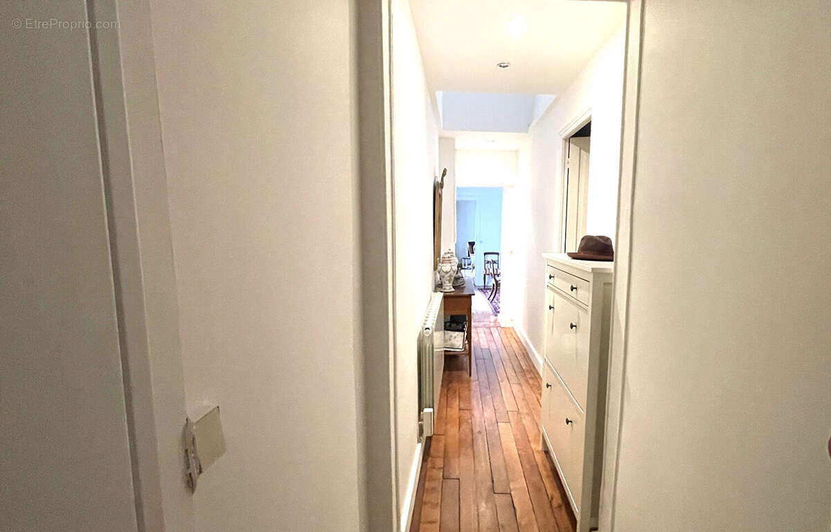 Appartement à VERSAILLES