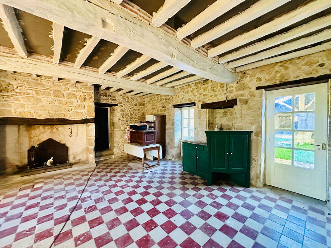 Maison à COURS