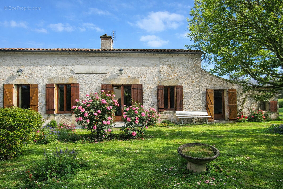 Maison à CARTELEGUE
