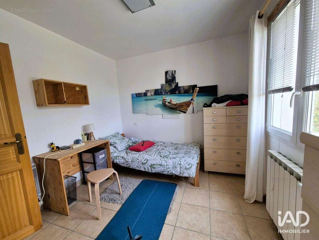 Maison 235 m² à Adissan  - photo 7