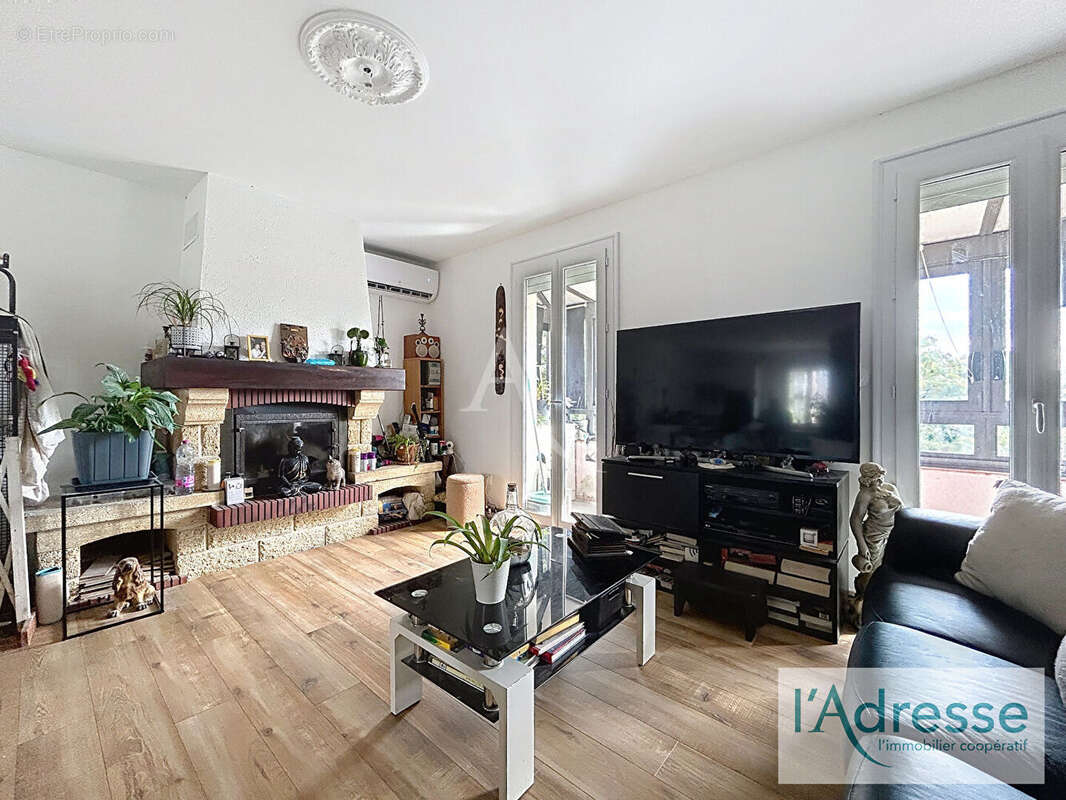 Maison à BRUGUIERES