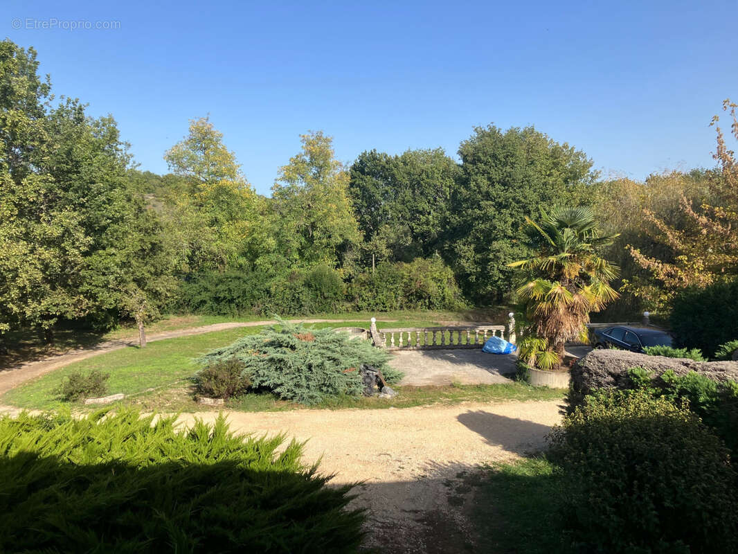 Maison à PUY-L&#039;EVEQUE