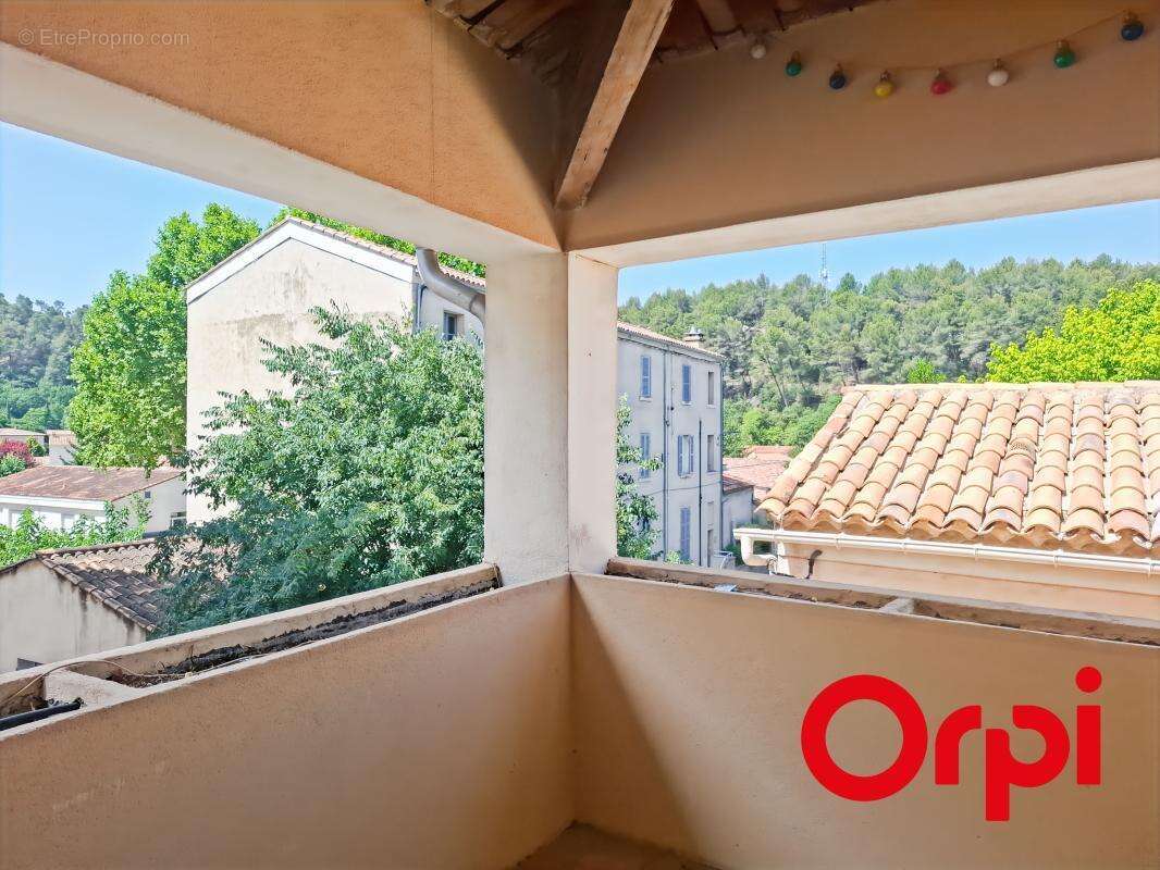Maison à MEYRARGUES