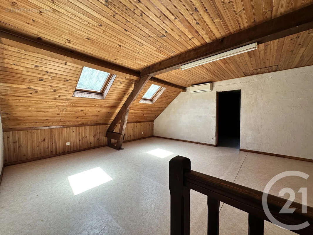 Maison 139 m² à Orthez  - photo 8