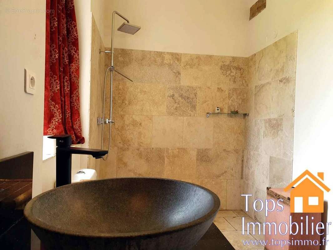 Maison à SAINT-ANTONIN-NOBLE-VAL