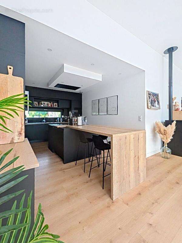 Maison de 150 m² aux performances passives - Un confort de vie exceptionnel au coeur de la nature - photo 4