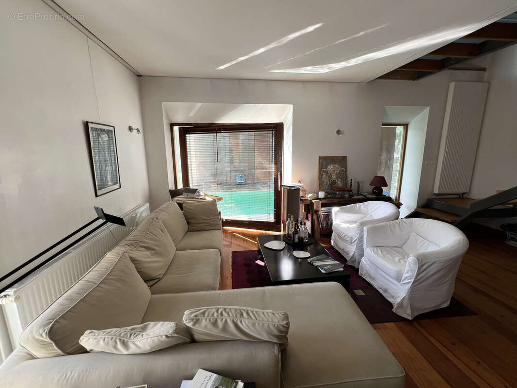 Maison à VARENNES-VAUZELLES