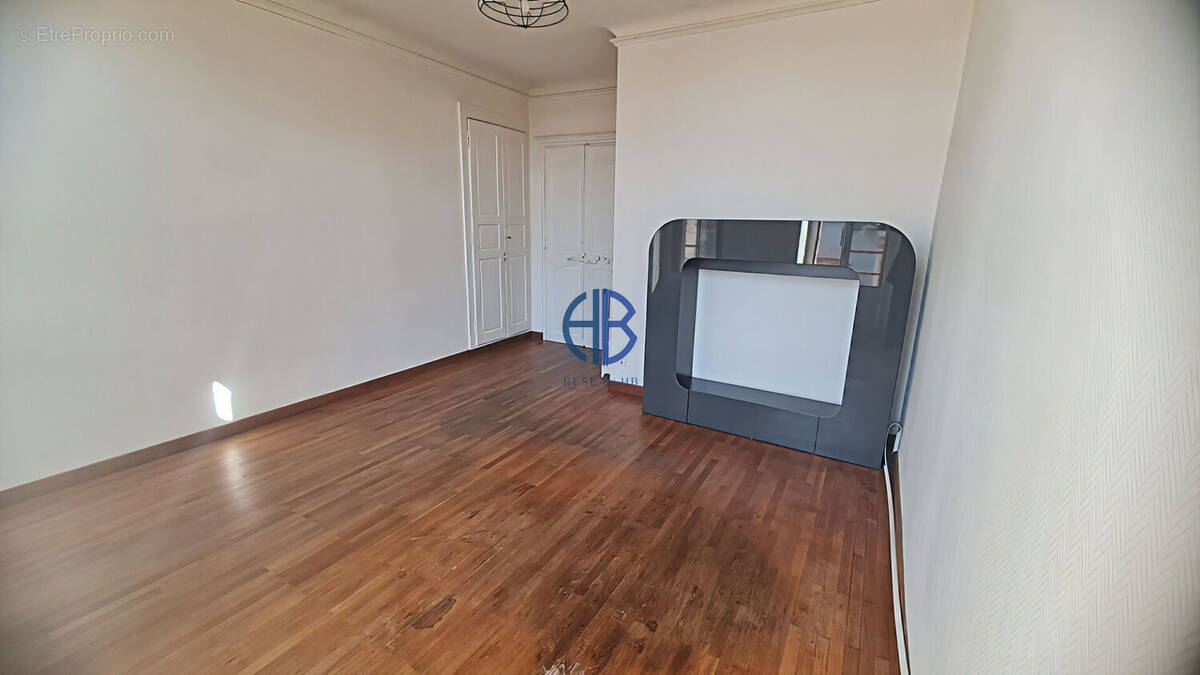 Appartement à LA COTE-SAINT-ANDRE