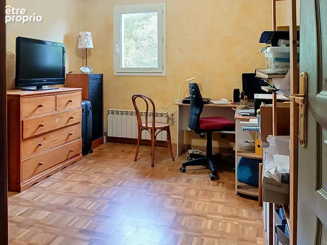 Maison sur 4809m² de terrain avec appartement indépendant et garage - Brignoles - photo 10