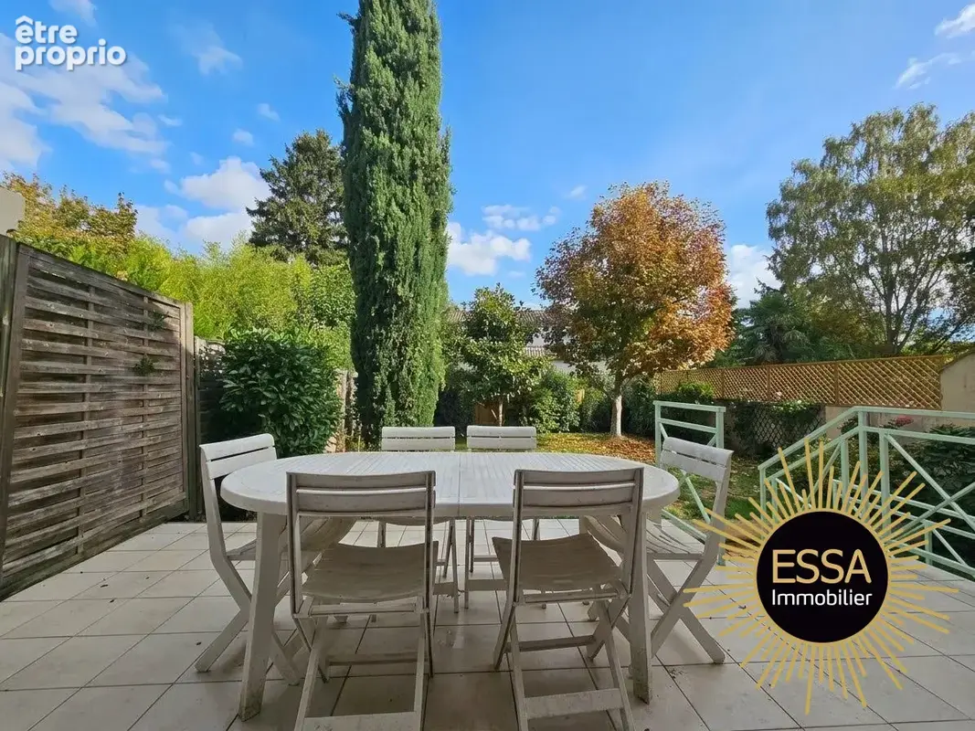 Maison 9 pièces 145 m² à vendre à Rocquencourt (78150) - photo 4