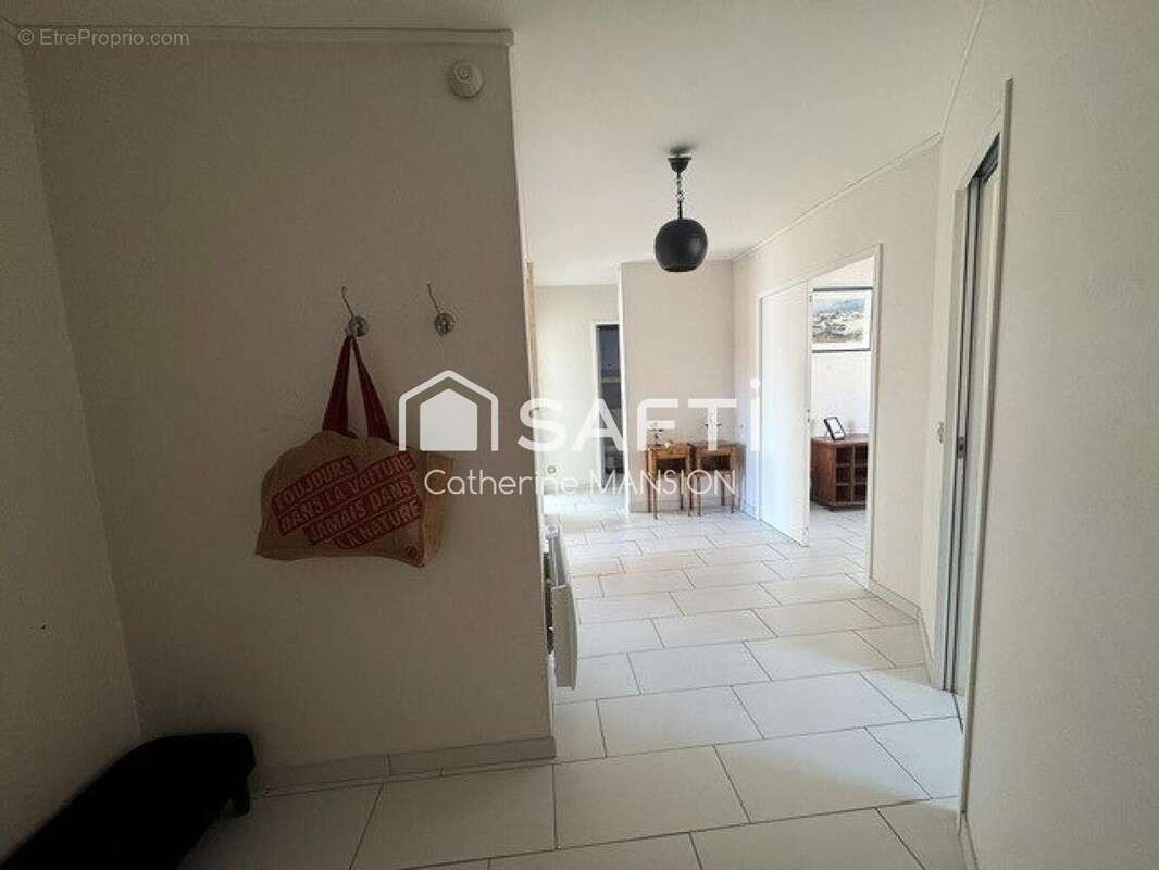 Appartement 81 m² à Reims  - photo 2