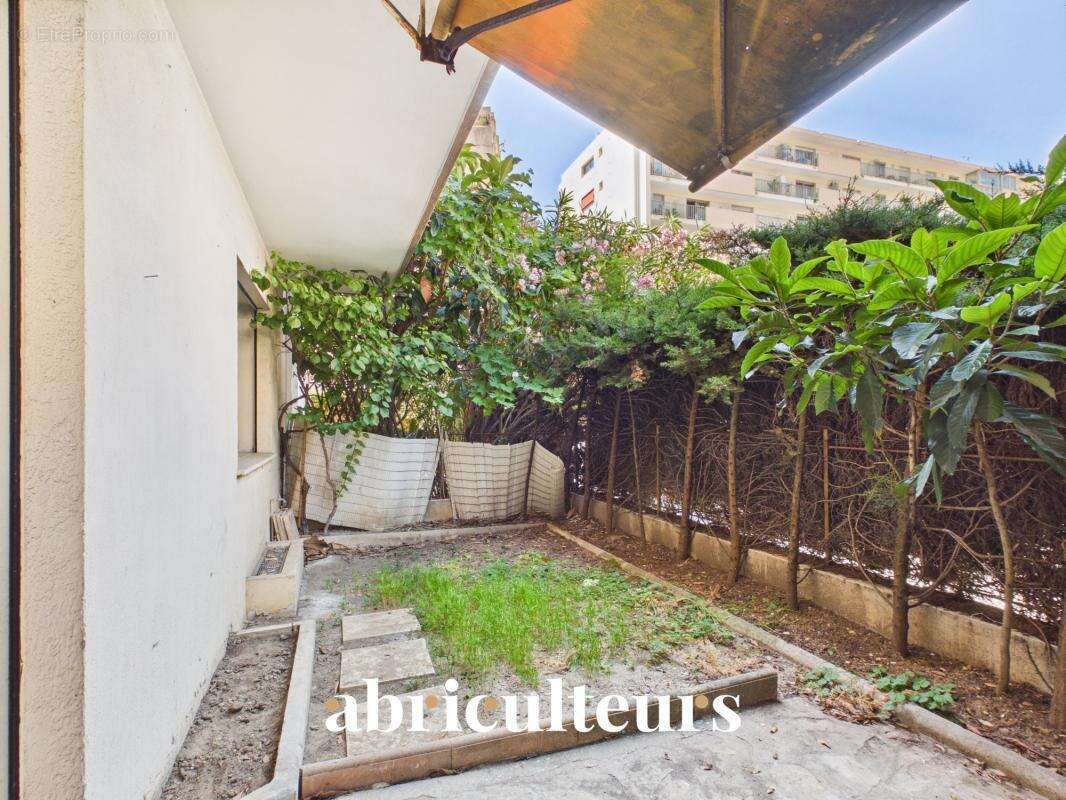 Appartement à LE CANNET
