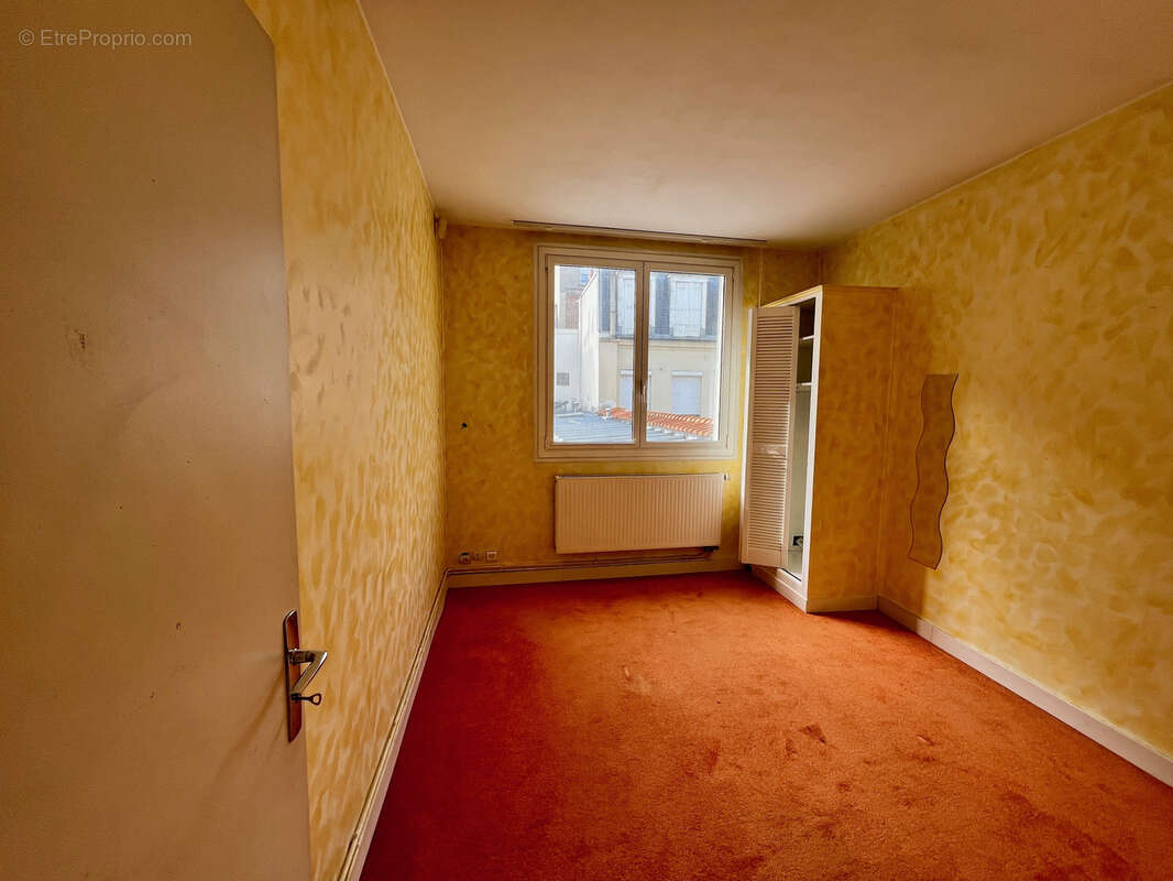 Appartement à CHARENTON-LE-PONT