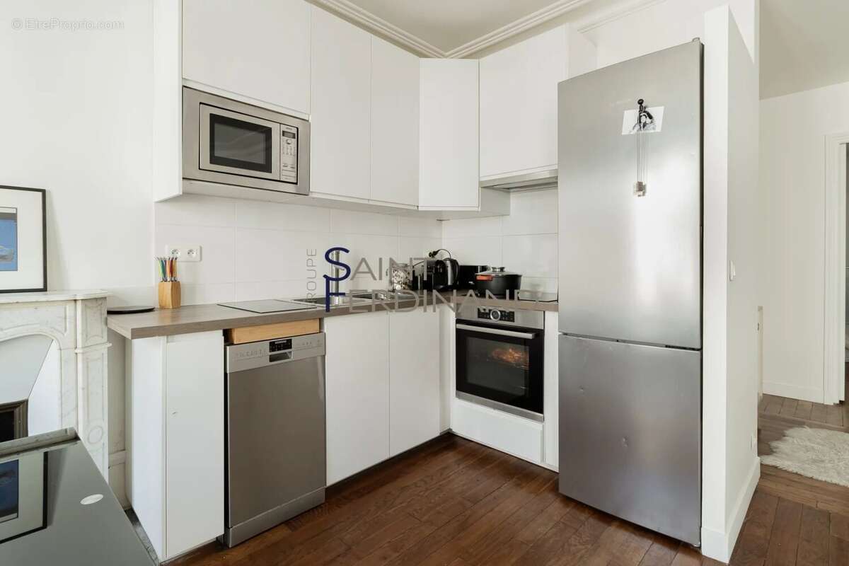 Appartement à NEUILLY-SUR-SEINE