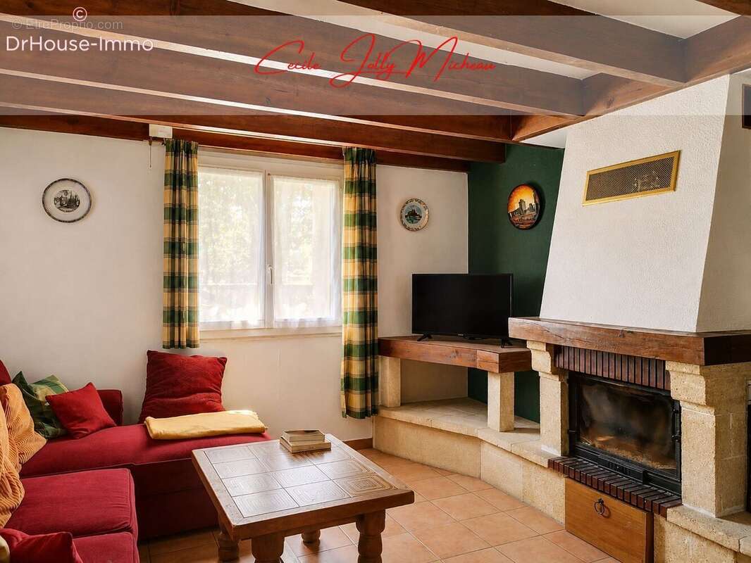 Maison 244 m² à Anglade  - photo 10