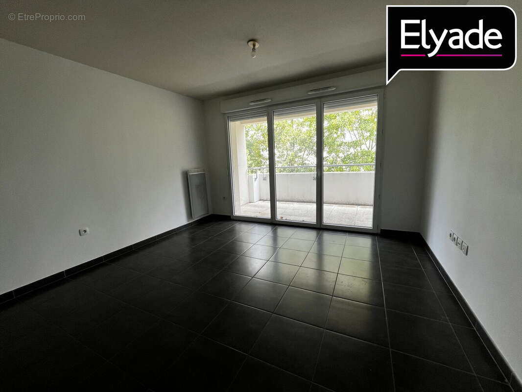 Appartement 58 m² à Lormont  - photo 2