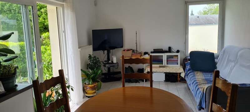 Appartement à LA MEZIERE