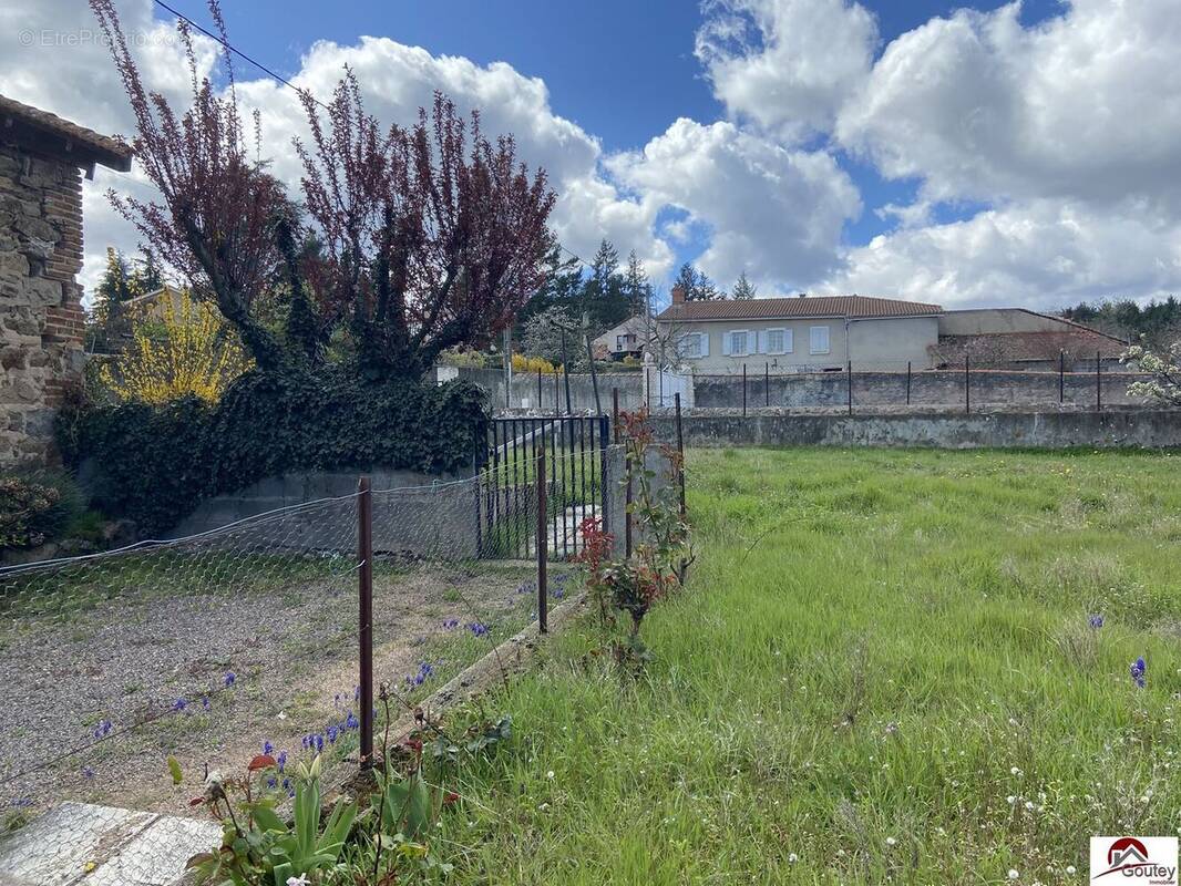 Maison à SAINT-ANDRE-D&#039;APCHON