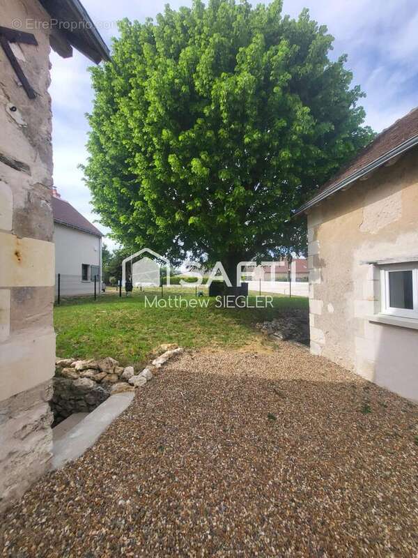 Maison 170 m² à Rille  - photo 9
