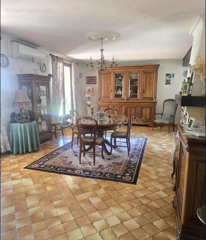Maison à DONZERE