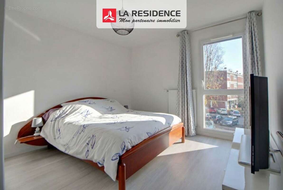 Appartement à VERNEUIL-SUR-SEINE