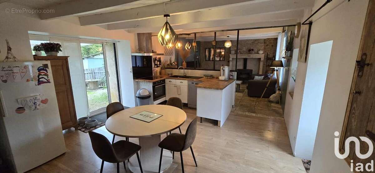Maison 87 m² à Rom  - photo 3