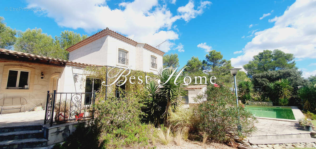 Maison à NIMES