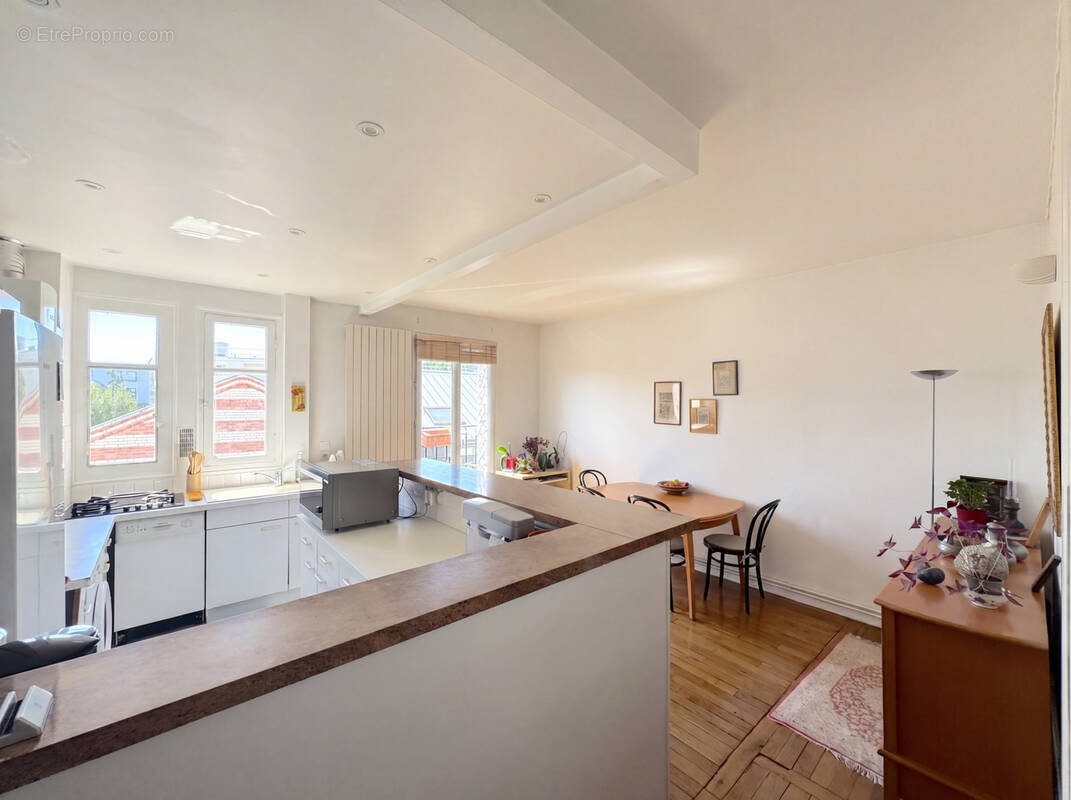 Appartement à ASNIERES-SUR-SEINE