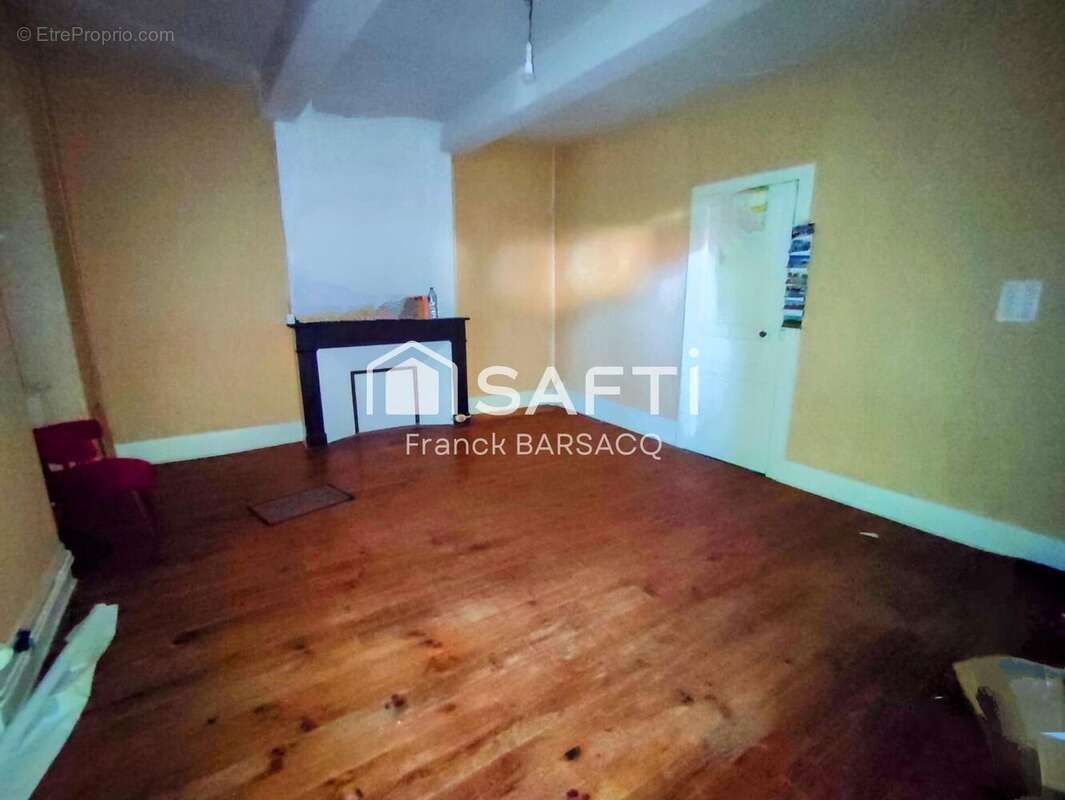 Maison 263 m² à Cazaubon  - photo 8