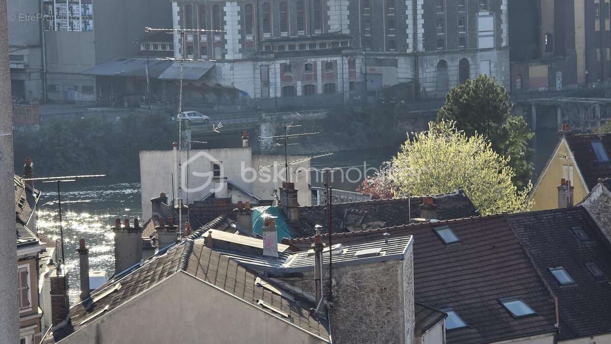 Appartement à CORBEIL-ESSONNES