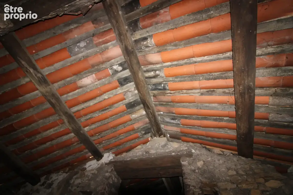 IMMEUBLE d'un total de 525 m2. - photo 5