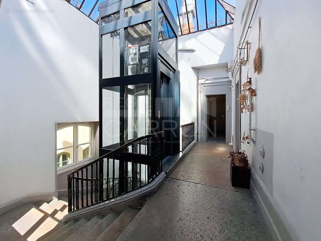 Appartement à LYON-1E