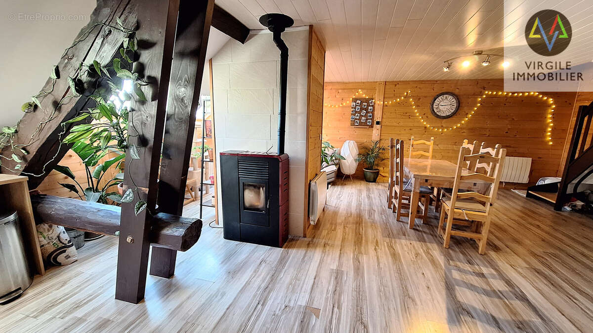 Appartement à REMORAY-BOUJEONS