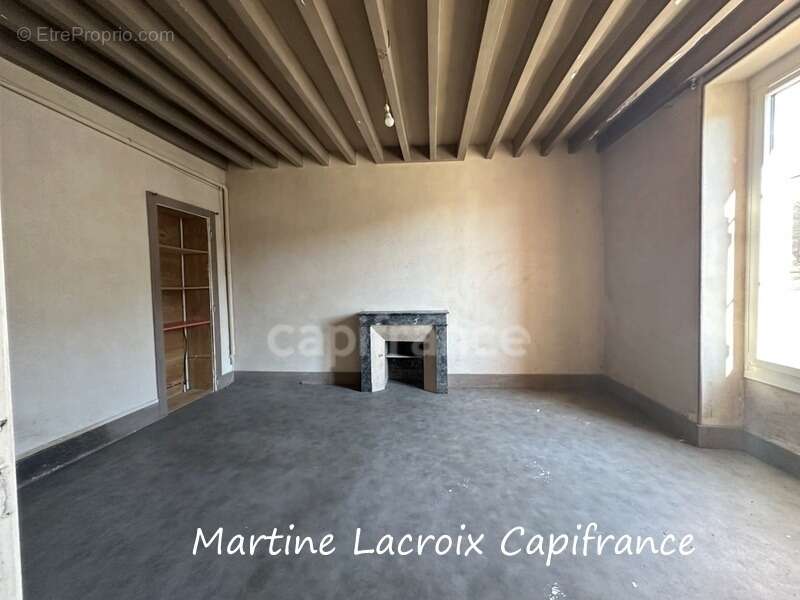 Maison à BOESSE-LE-SEC