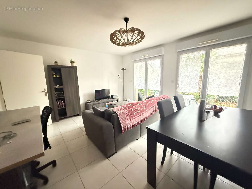 Appartement à VEZIN-LE-COQUET
