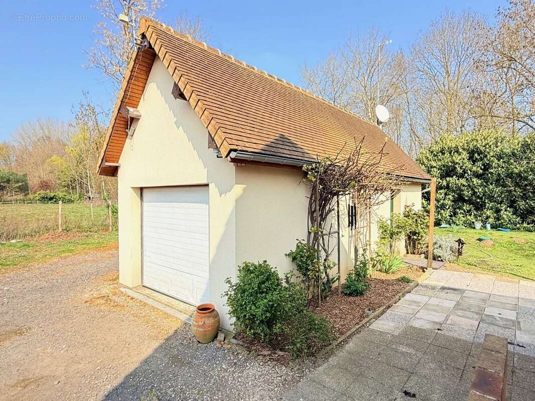 Maison à CROISY-SUR-EURE