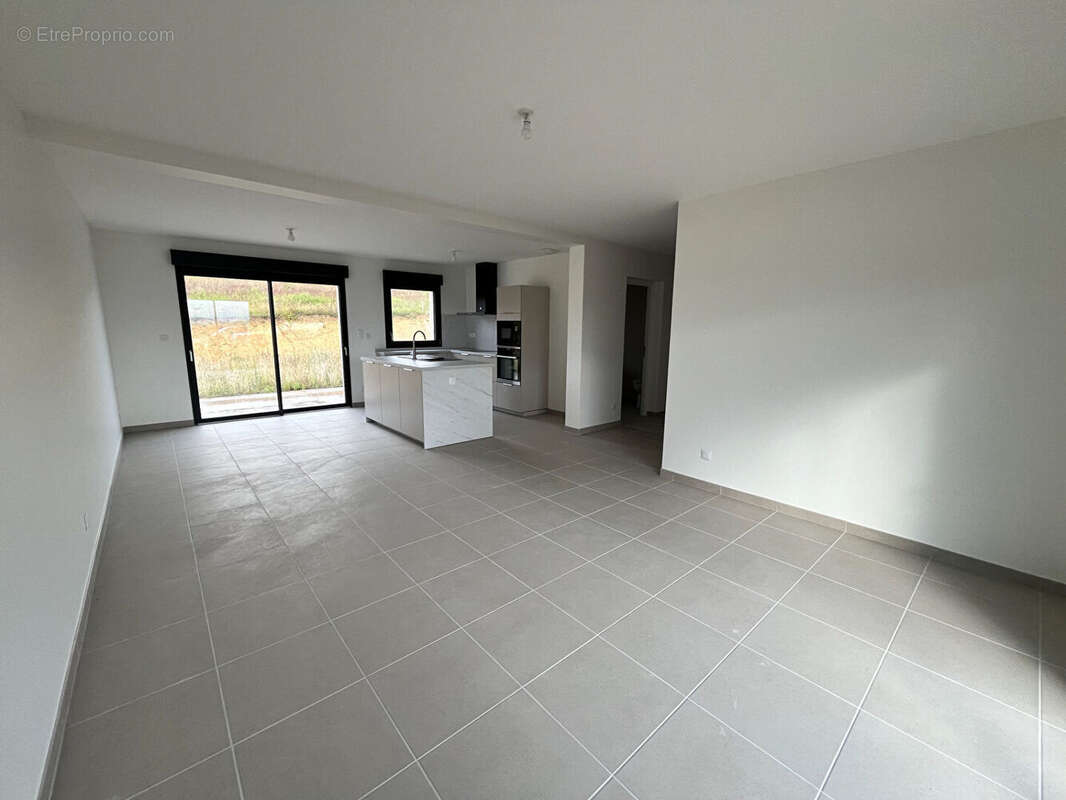 Maison à BRUGNY-VAUDANCOURT