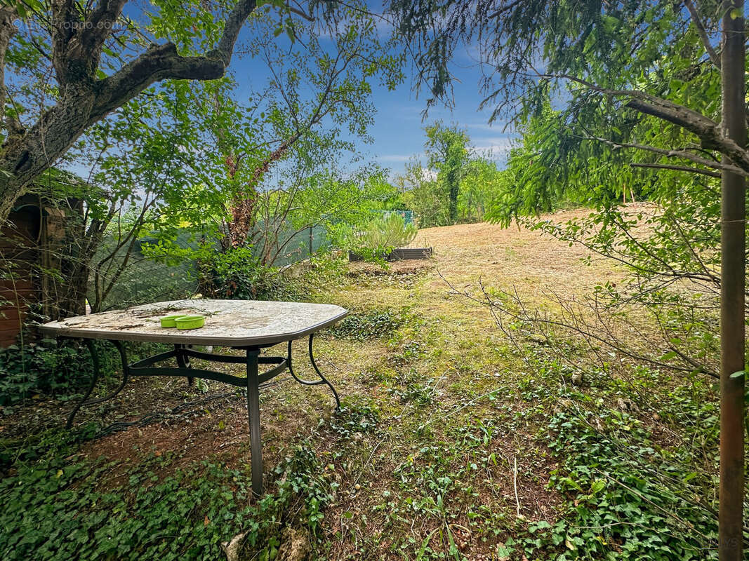 Appartement à ARS-SUR-MOSELLE