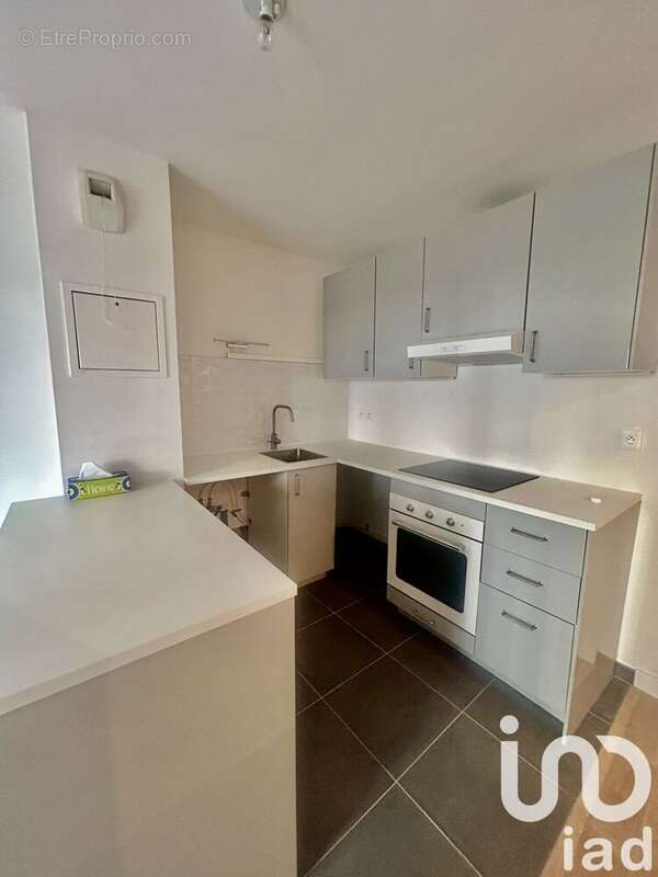 Photo 9 - Appartement à COURBEVOIE